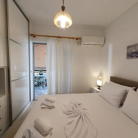 Sweet Διαμέρισμα Λουτράκι