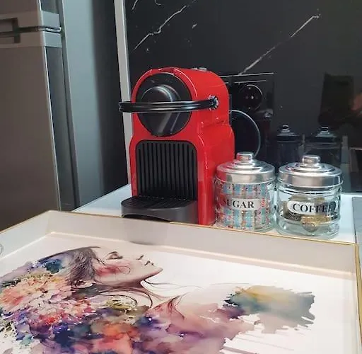 Sweet 아파트 루트라키